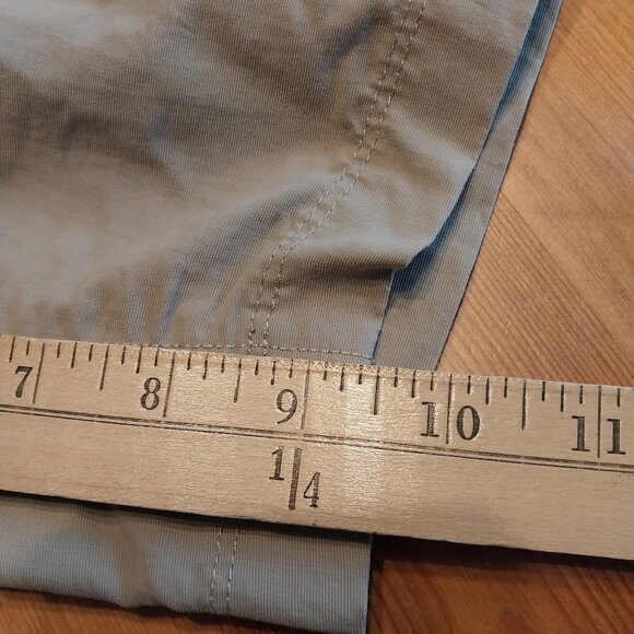 The North Face Men's Lightweight Cargo Shorts Men 38 EUC - Picture 6 of 8